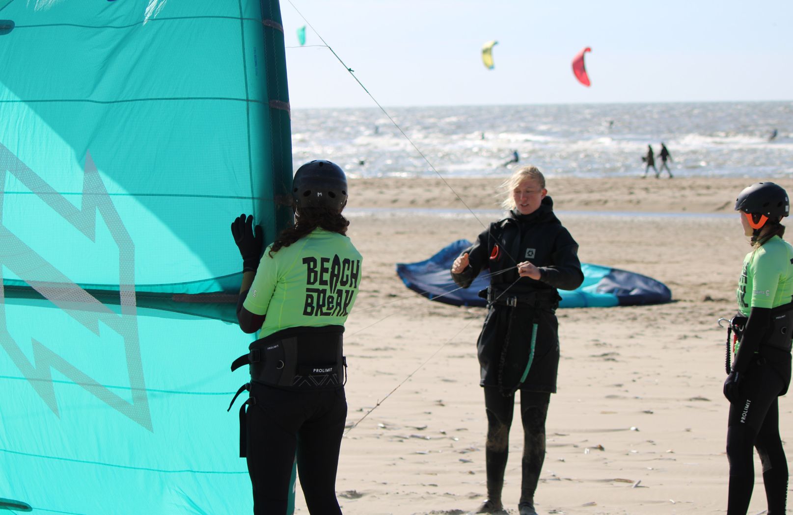 groepsles kitesurfen beachbreak