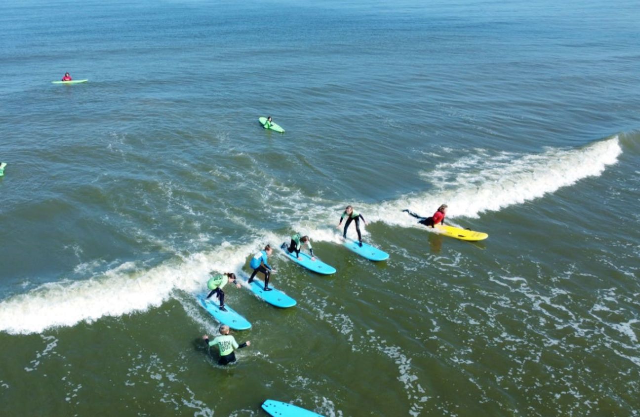 kids surfclub beachbreak